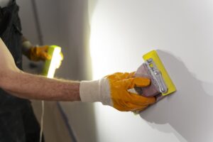 Consejos para mantener las paredes de tu empresa en buen estado