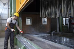 Galvanizado: Metal recubierto con zinc para prevenir la corrosión